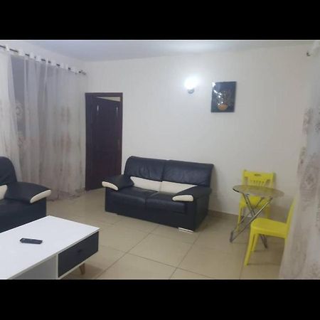 Apartamento Chez Jo Deux Yaoundé Exterior foto